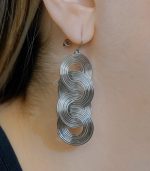 گوشواره حصیری درهم-نقره ای رنگ ثابت